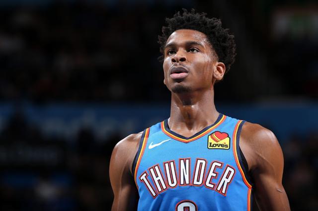 行到关键时 行到关键时